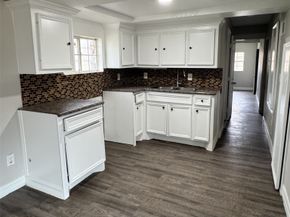 7909 Dixie Drive, Houston TX 77087