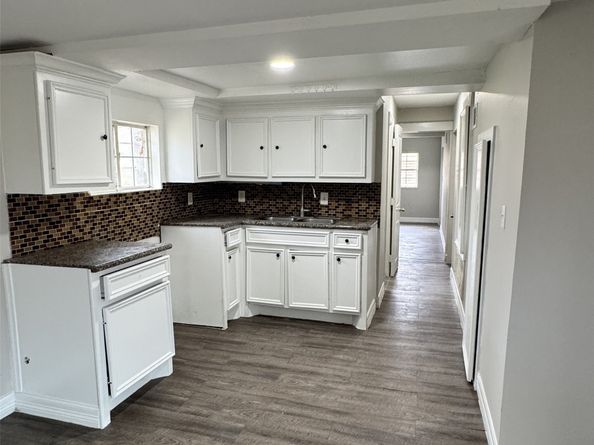 7909 Dixie Drive, Houston TX 77087