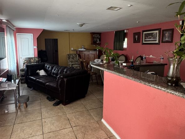 7909 Dixie Drive, Houston TX 77087