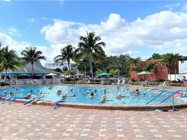 170 Oakridge L 170, Deerfield Beach FL 33442
