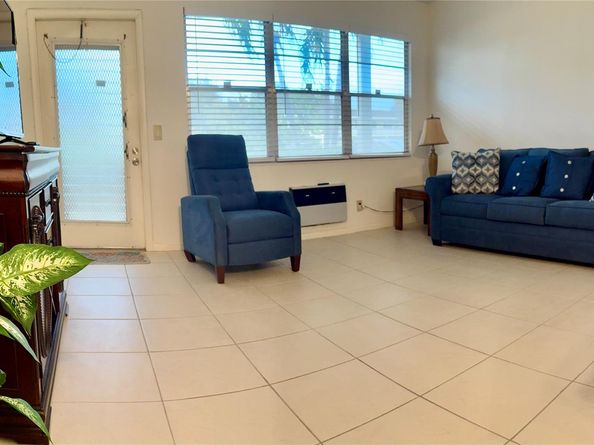 170 Oakridge L 170, Deerfield Beach FL 33442