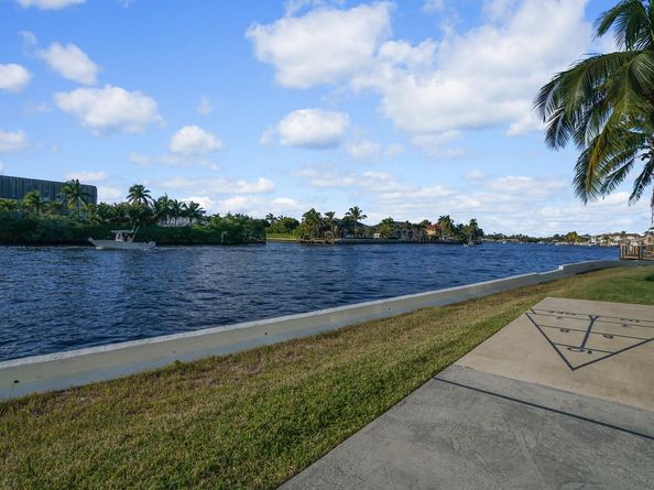 1609 N Riverside Dr 304, Pompano Beach FL 33062