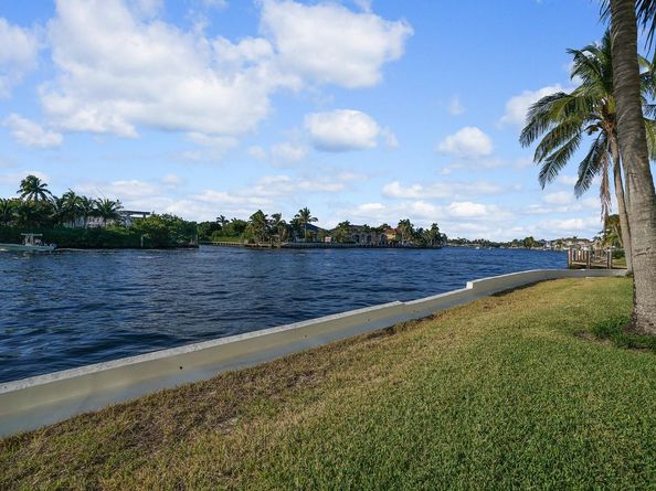 1609 N Riverside Dr 304, Pompano Beach FL 33062