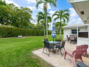 1025 NW 90th Way, Plantation FL 33322