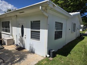 1025 NW 90th Way, Plantation FL 33322