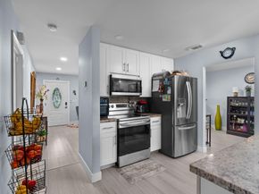 1025 NW 90th Way, Plantation FL 33322