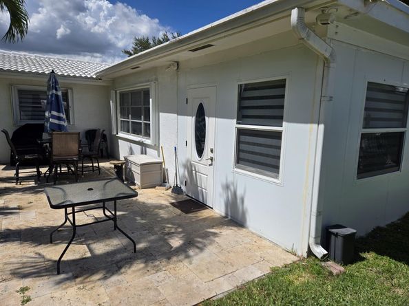 1025 NW 90th Way, Plantation FL 33322
