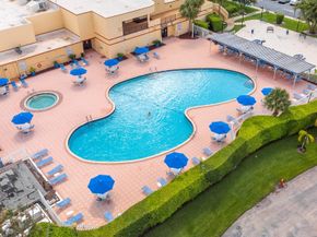 1025 NW 90th Way, Plantation FL 33322