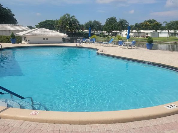 1025 NW 90th Way, Plantation FL 33322