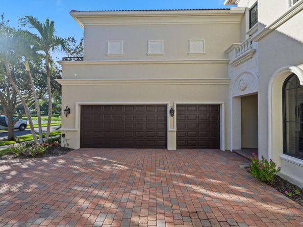 17760 Villa Club Way, Boca Raton FL 33496