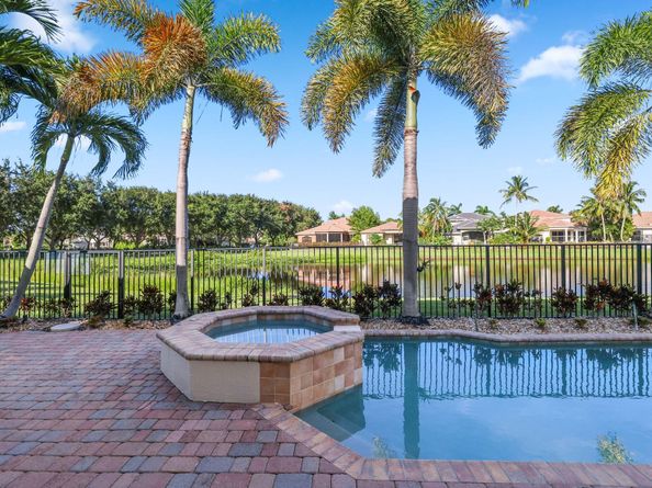 17760 Villa Club Way, Boca Raton FL 33496