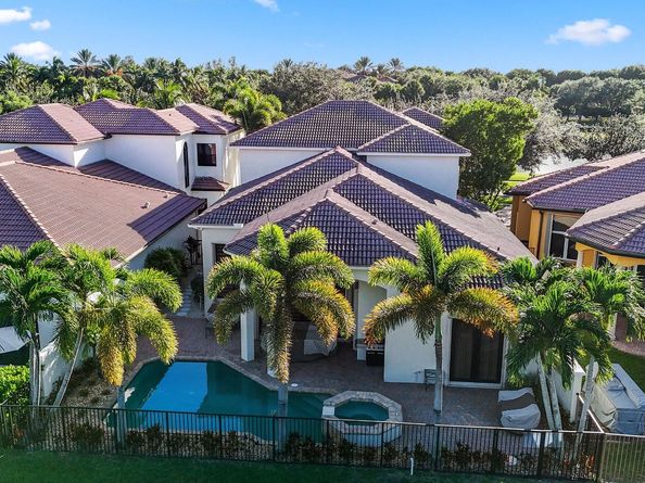17760 Villa Club Way, Boca Raton FL 33496