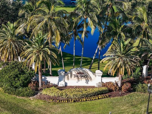 17760 Villa Club Way, Boca Raton FL 33496
