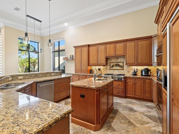 17760 Villa Club Way, Boca Raton FL 33496