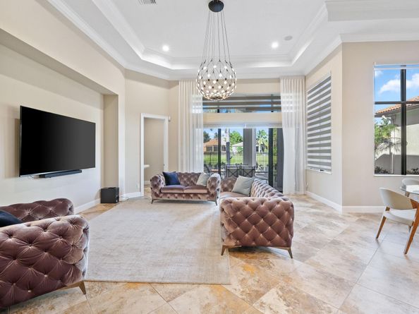 17760 Villa Club Way, Boca Raton FL 33496