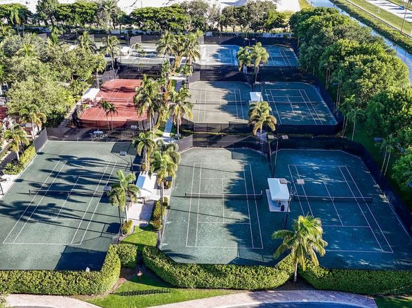 17760 Villa Club Way, Boca Raton FL 33496