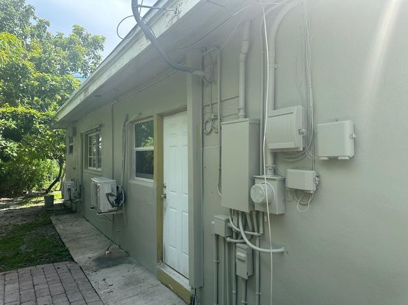 6045 Dawson Street, Hollywood FL 33023