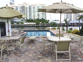 2900 NE 30th Street A8, Fort Lauderdale FL 33306