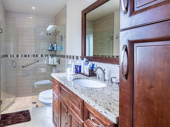 11420 NW 18th St, Pembroke Pines FL 33026