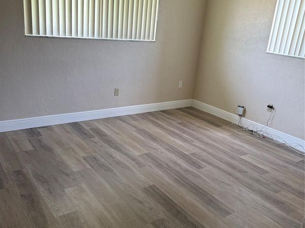 11420 NW 18th St, Pembroke Pines FL 33026