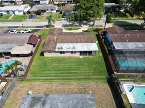 11420 NW 18th St, Pembroke Pines FL 33026