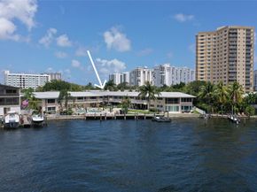 3216 SE 12th St 22, Pompano Beach FL 33062