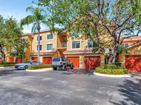 500 Scotia Drive 305, Hypoluxo FL 33462