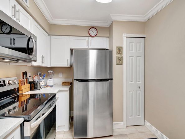 500 Scotia Drive 305, Hypoluxo FL 33462