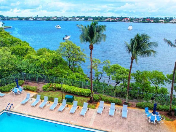 500 Scotia Drive 305, Hypoluxo FL 33462