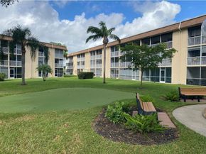 700 Village Green Court 320, Palm Springs FL 33461