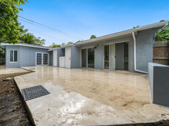 4500 NE 15th Ave, Oakland Park FL 33334