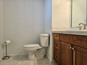 118 NW Royal Park Dr 2E, Oakland Park FL 33309