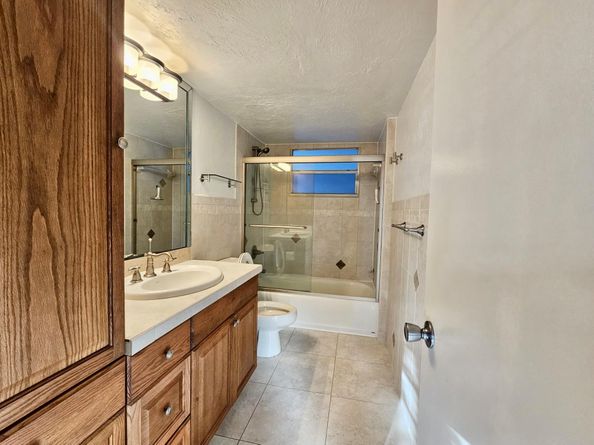 118 NW Royal Park Dr 2E, Oakland Park FL 33309