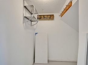 9 Madrid Ln, Davie FL 33324