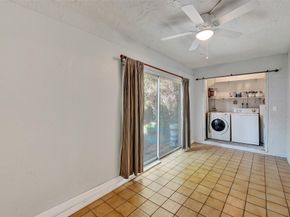 9 Madrid Ln, Davie FL 33324