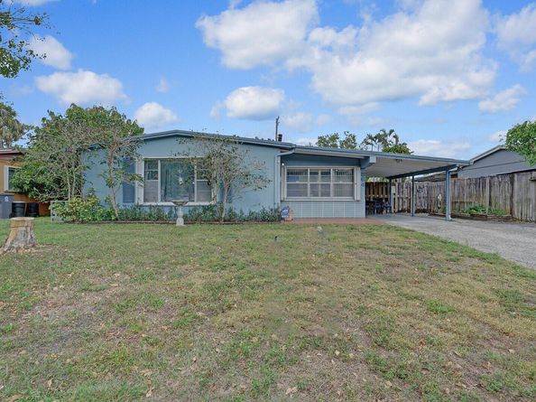 864 Caroline Avenue, West Palm Beach FL 33413