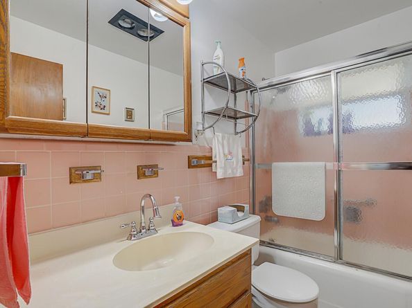 864 Caroline Avenue, West Palm Beach FL 33413