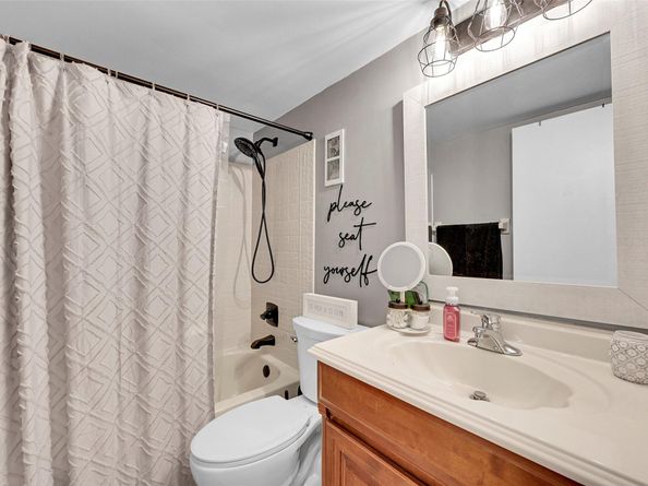 8592 W Sunrise Blvd 206, Plantation FL 33322