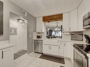 8592 W Sunrise Blvd 206, Plantation FL 33322