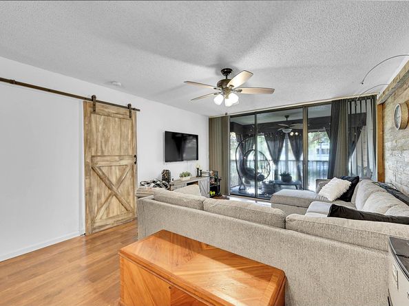 8592 W Sunrise Blvd 206, Plantation FL 33322