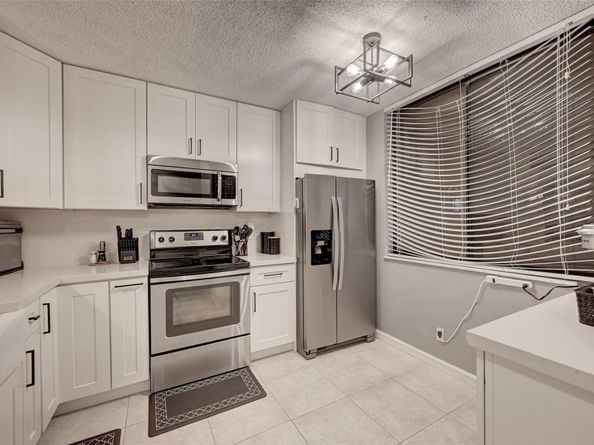 8592 W Sunrise Blvd 206, Plantation FL 33322