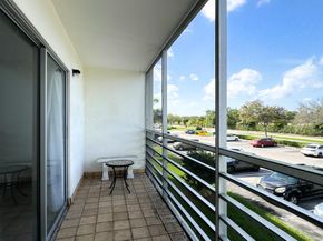 484 Mansfield L, Boca Raton FL 33434
