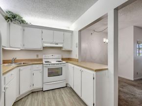 325 Knotty Pine Circle C1, Greenacres FL 33463