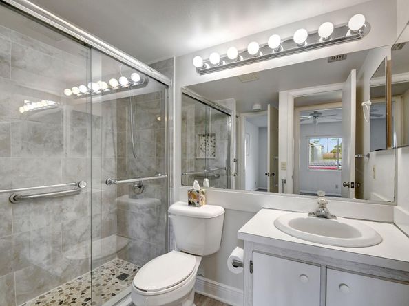 325 Knotty Pine Circle C1, Greenacres FL 33463