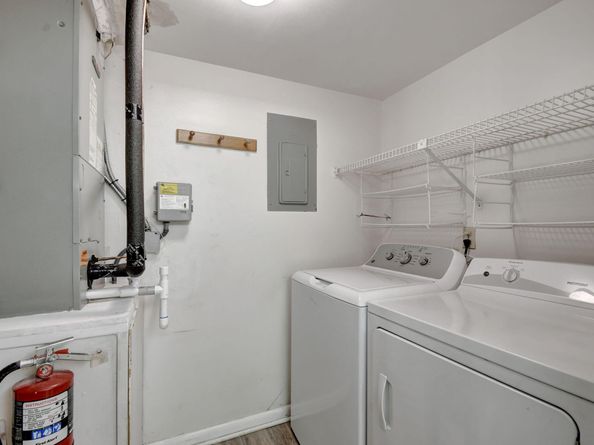 325 Knotty Pine Circle C1, Greenacres FL 33463