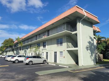 805 W Oakland Park Blvd