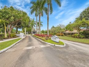 118 Royal Park Dr 4G, Oakland Park FL 33309
