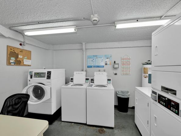 118 Royal Park Dr 4G, Oakland Park FL 33309