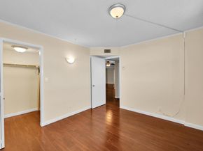 118 Royal Park Dr 4G, Oakland Park FL 33309