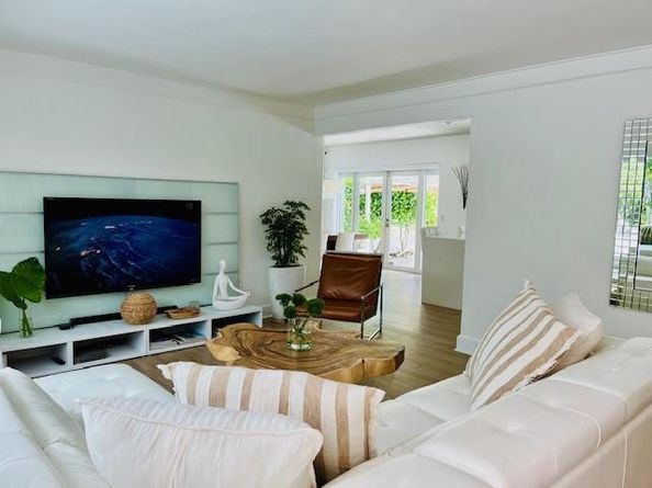 1910 NE 17th Ter, Fort Lauderdale FL 33305